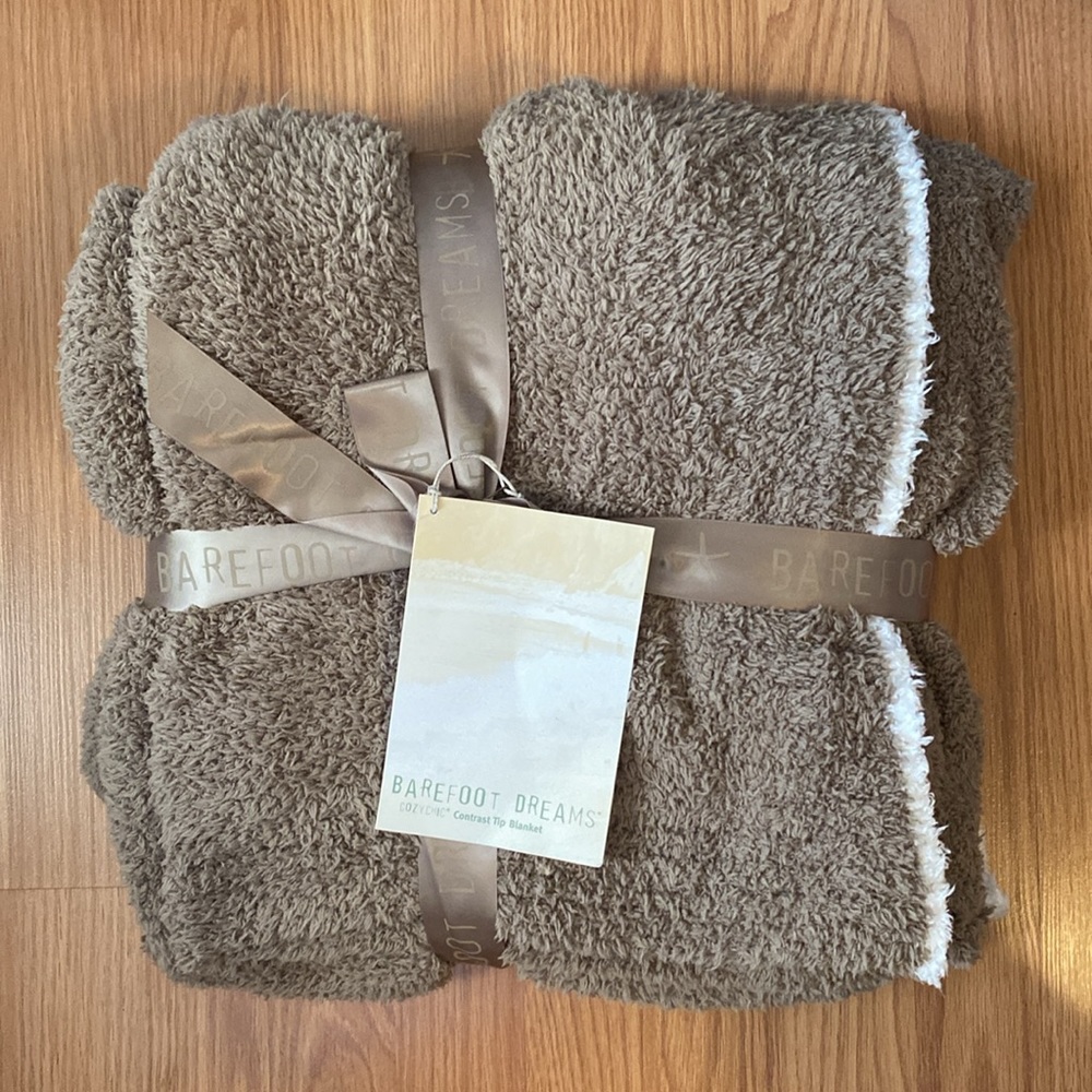 ❤️ Barefoot Dreams Stripe Cozy Blanket Throw NWT